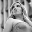 Well Endowed Shemale is beautiful New York 32